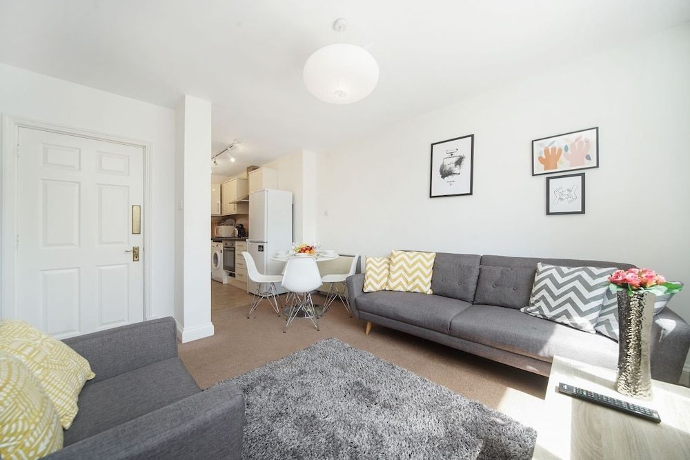 2 Bed Cosy Apartment in Central London Fitzrovia FREE WIFI by City Stay Aparts London