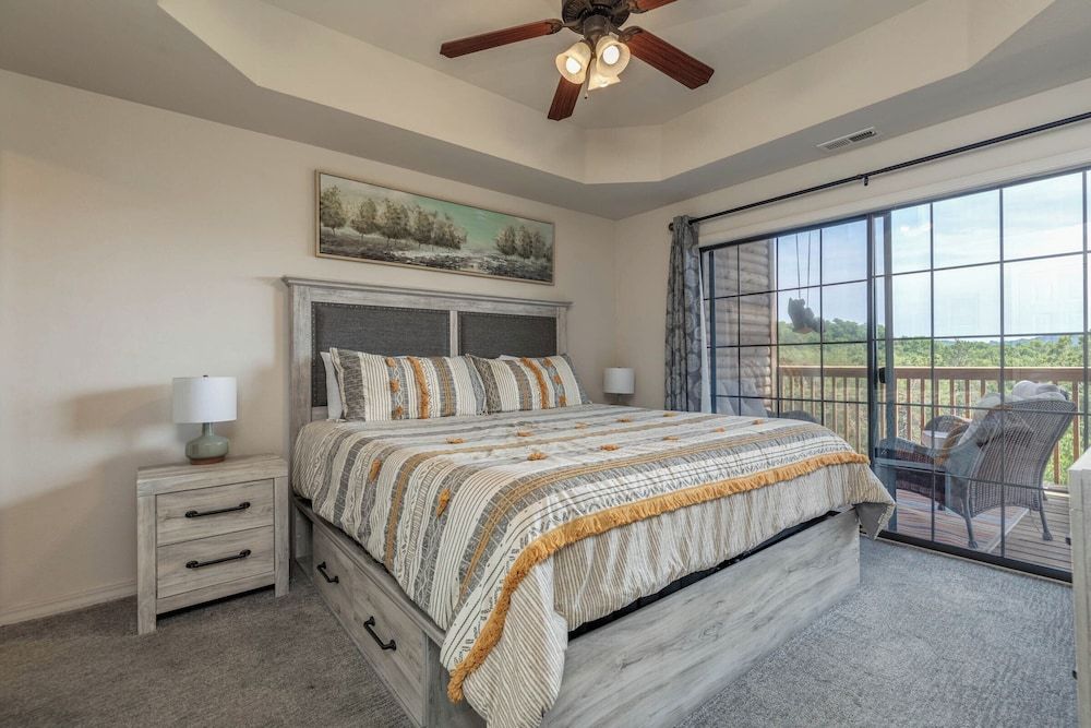 Two bedroom two bath luxury lakefront ja