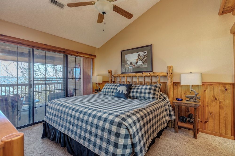 Deluxe Condo