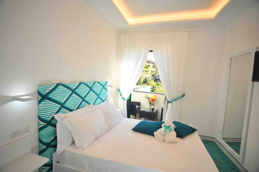 Matteo's House B&b Deluxe Double Room, Balcony, Sea View 2