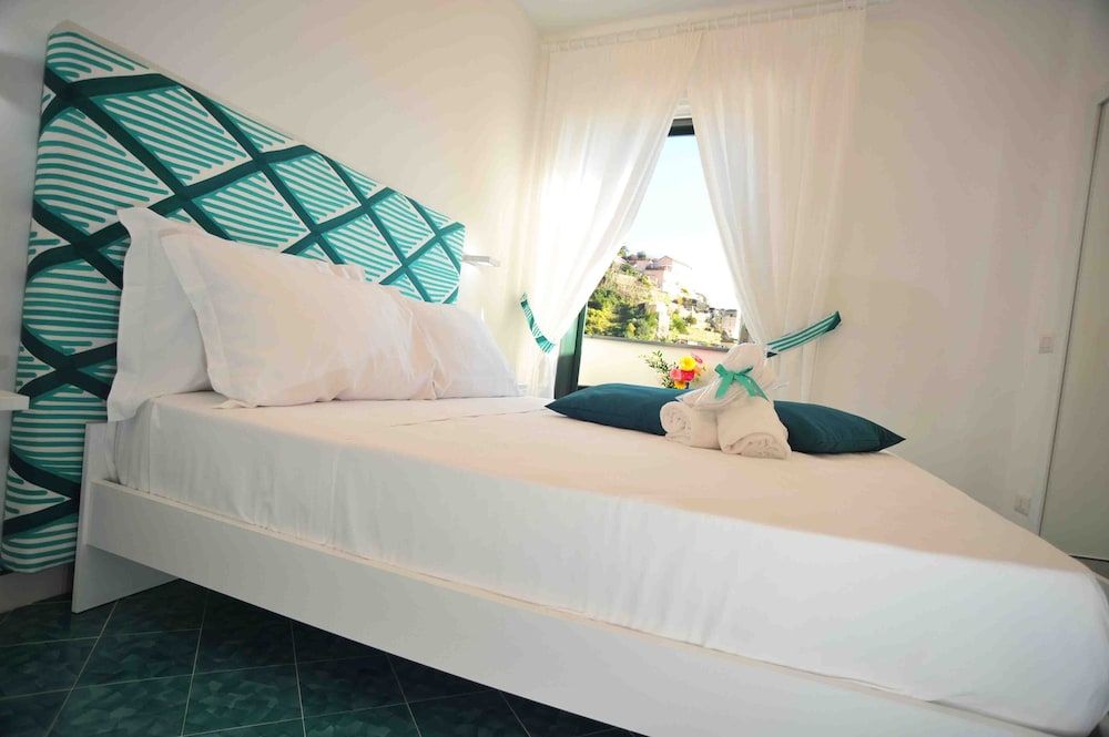 Matteo's House B&b Deluxe Double Room, Balcony, Sea View 4