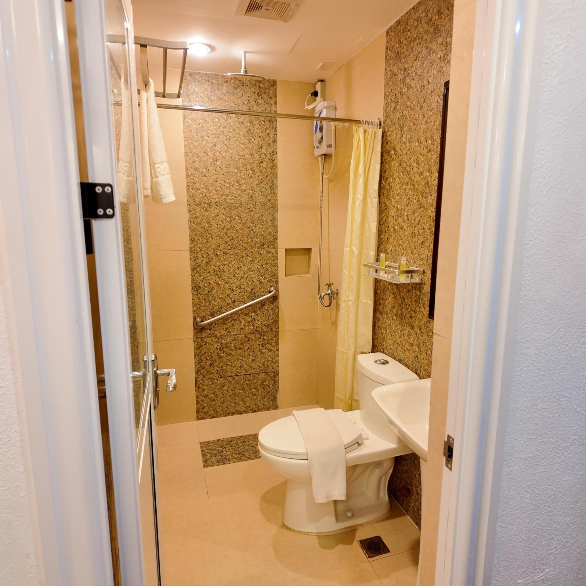El Puerto Boracay Standard Deluxe Double 3