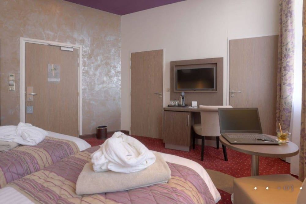 Hôtel François Premier Superior Twin Room 3