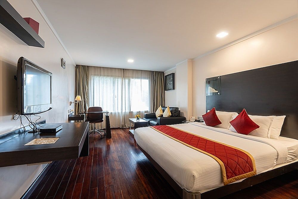 Crescent Club Room