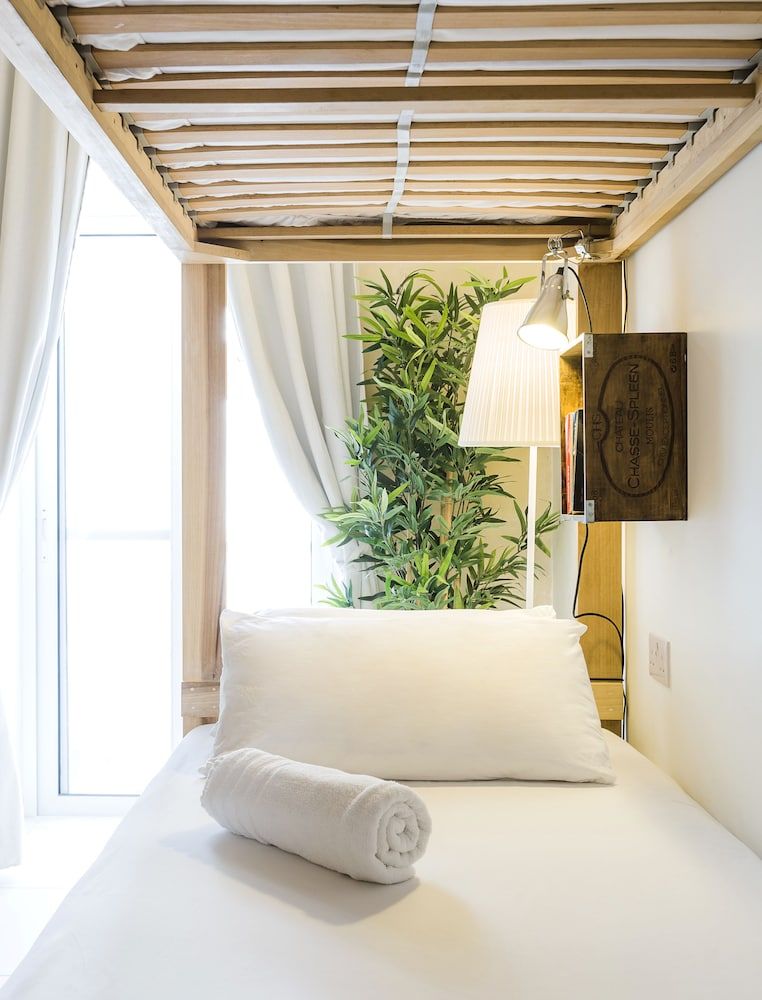 Two Pillows Boutique Hostel Bed in 4 Bed Dorm Ensuite with View_Superior 8