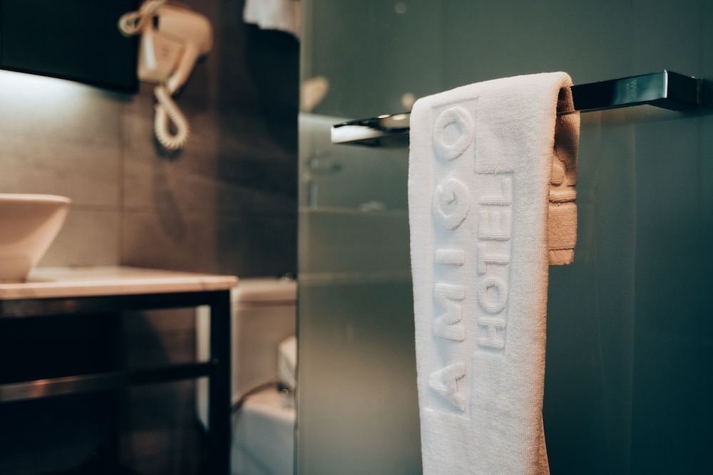 Amigo Hotel Bintulu Deluxe Twin Room, 2 Twin Beds 3