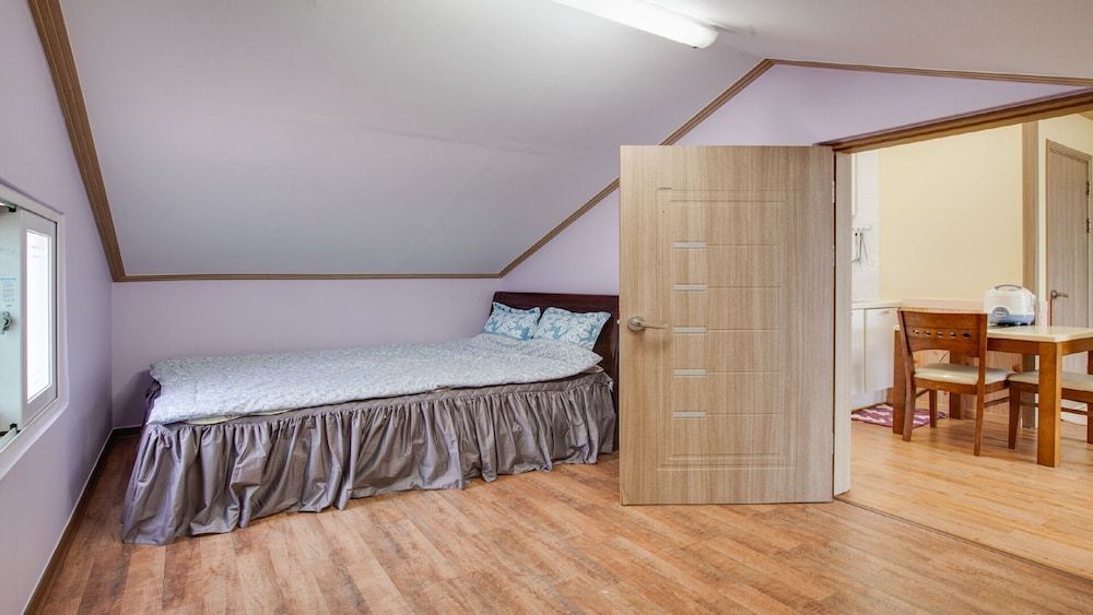 Vellise Pension Dandelion 3