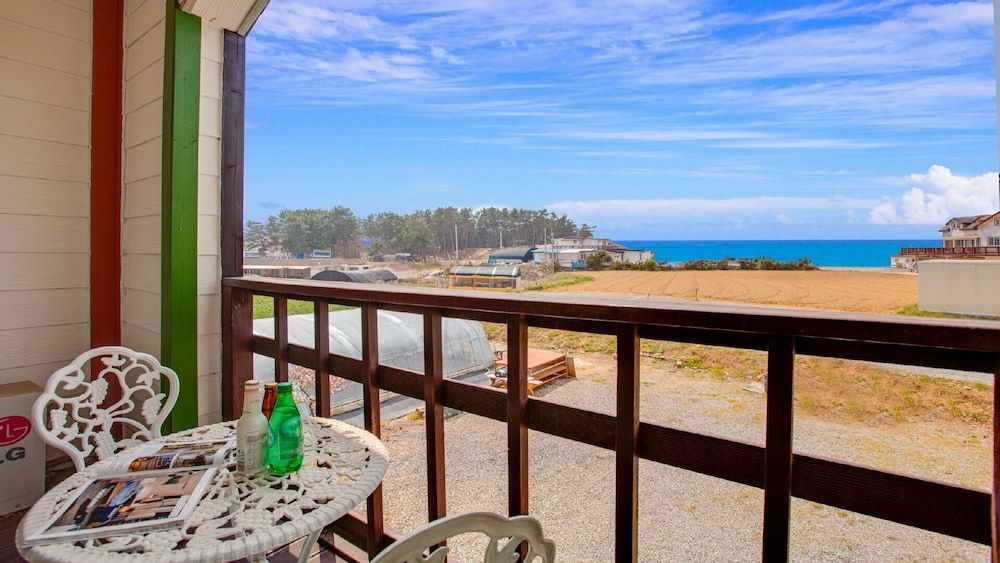 Vellise Pension Cosmos 4