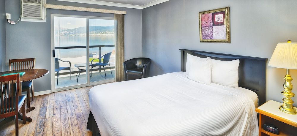 Studio Suite, Lakeside