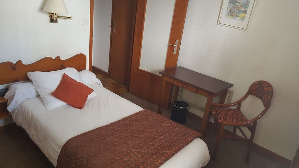 Standard Single Room, Annex Building