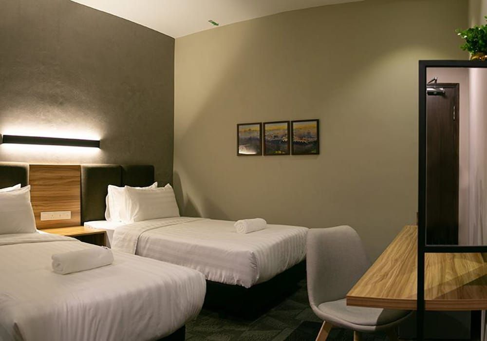 Prestigo Hotel Twin Room
