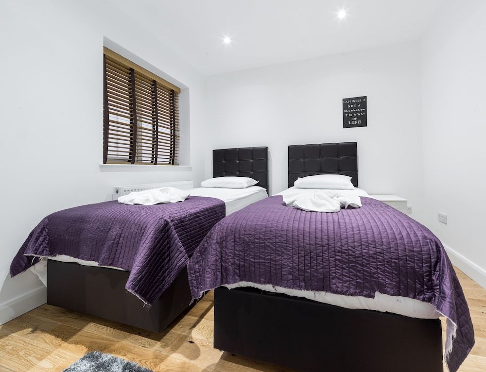 undefined London Homes 3