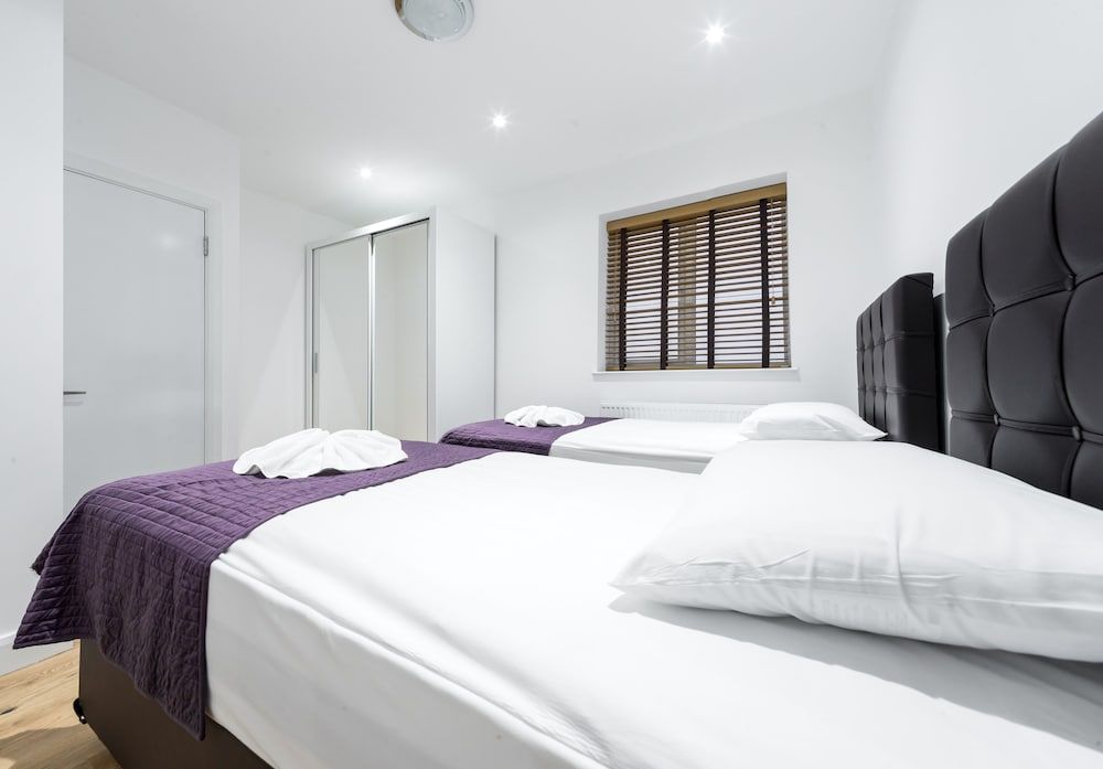 undefined London Homes 4