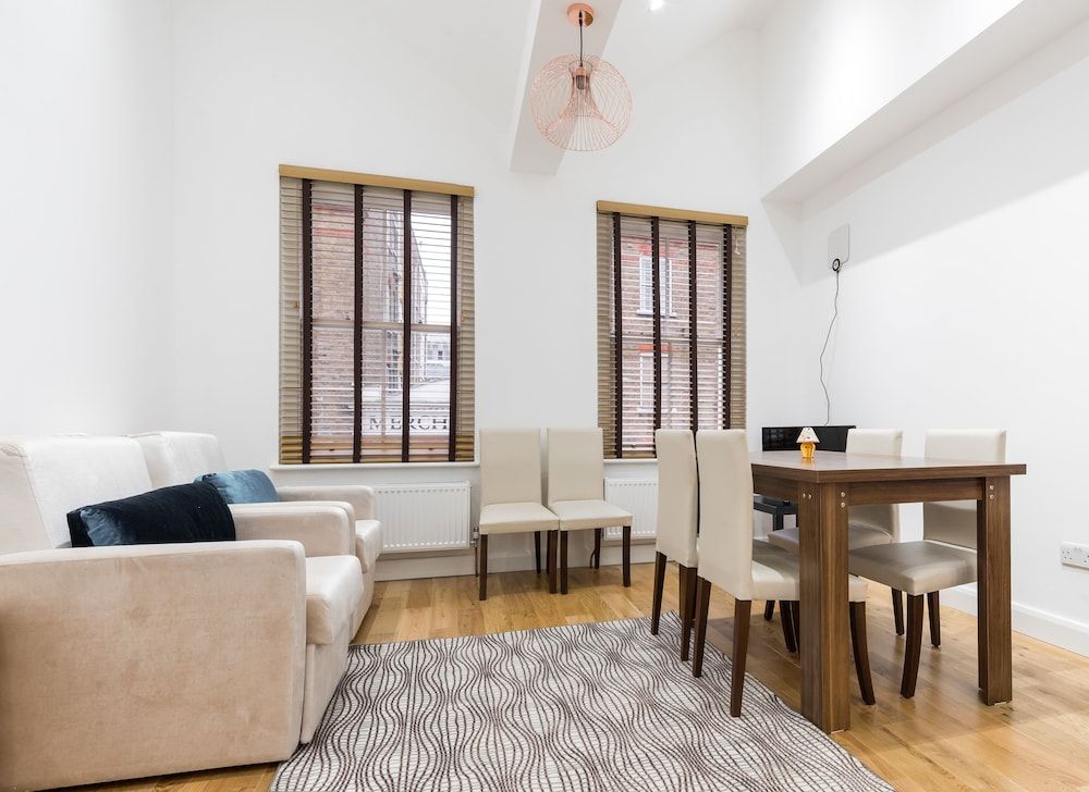 undefined London Homes 9