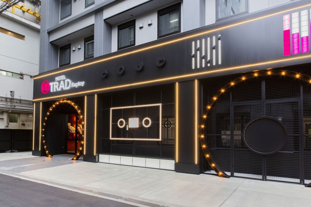 undefined HOTEL TRAD Replay 8