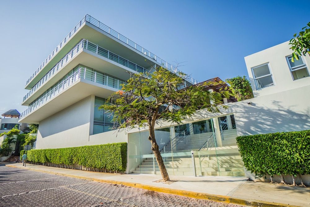 undefined Luxury Condos at Magia