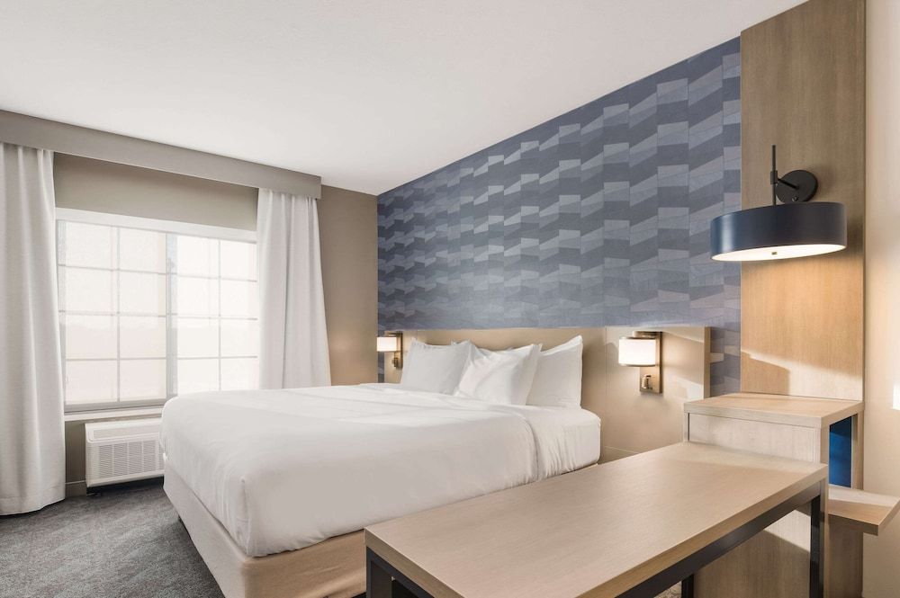 Comfort Inn & Suites Gaylord Suite, 1 King Bed with Sofa bed, Non Smoking (No Pets)