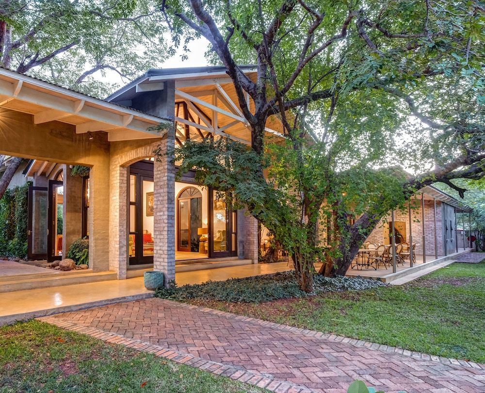 undefined Mbano Manor Hotel Victoria Falls 7