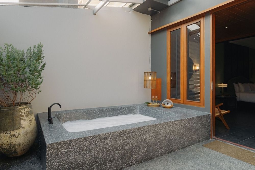 Hotel Loy Chiang Mai - Adult Only Deluxe Room, Bathtub 5