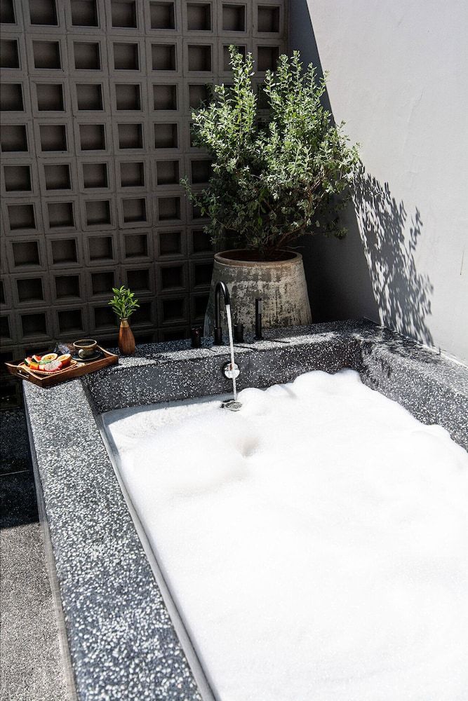 Hotel Loy Chiang Mai - Adult Only Deluxe Room, Bathtub 7