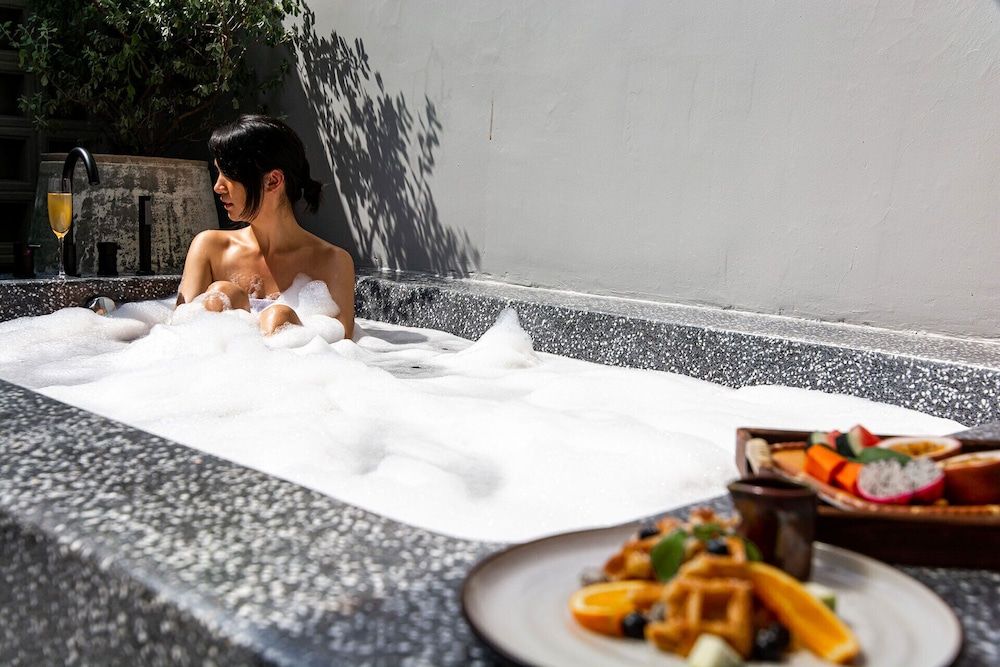 Hotel Loy Chiang Mai - Adult Only Deluxe Room, Bathtub 8
