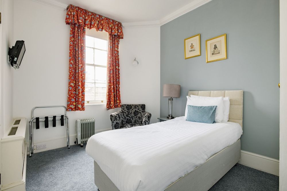 undefined The Abbey Notting Hill 7