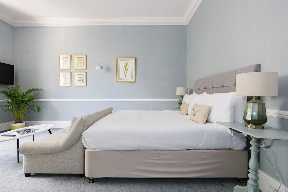 undefined The Abbey Notting Hill 5