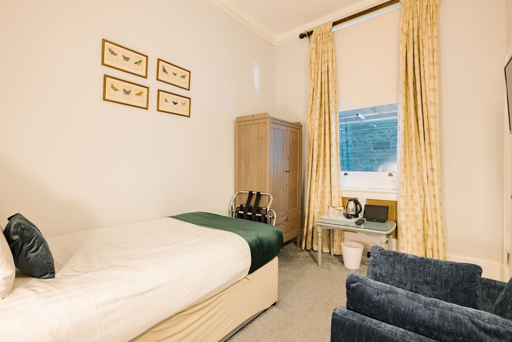 undefined The Abbey Notting Hill 6