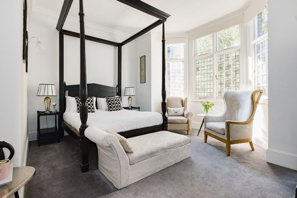 undefined The Abbey Notting Hill 4