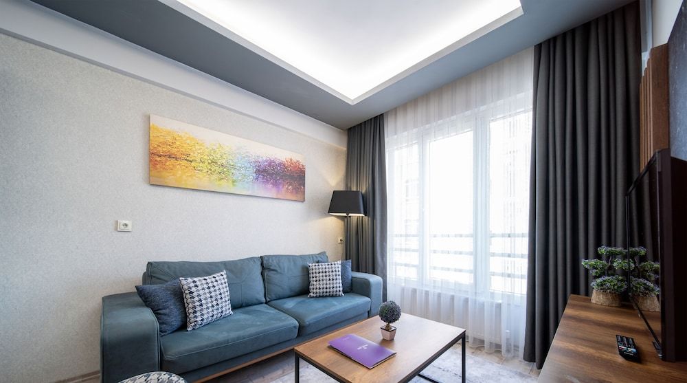 Prime Inn City Comfort Suite 18