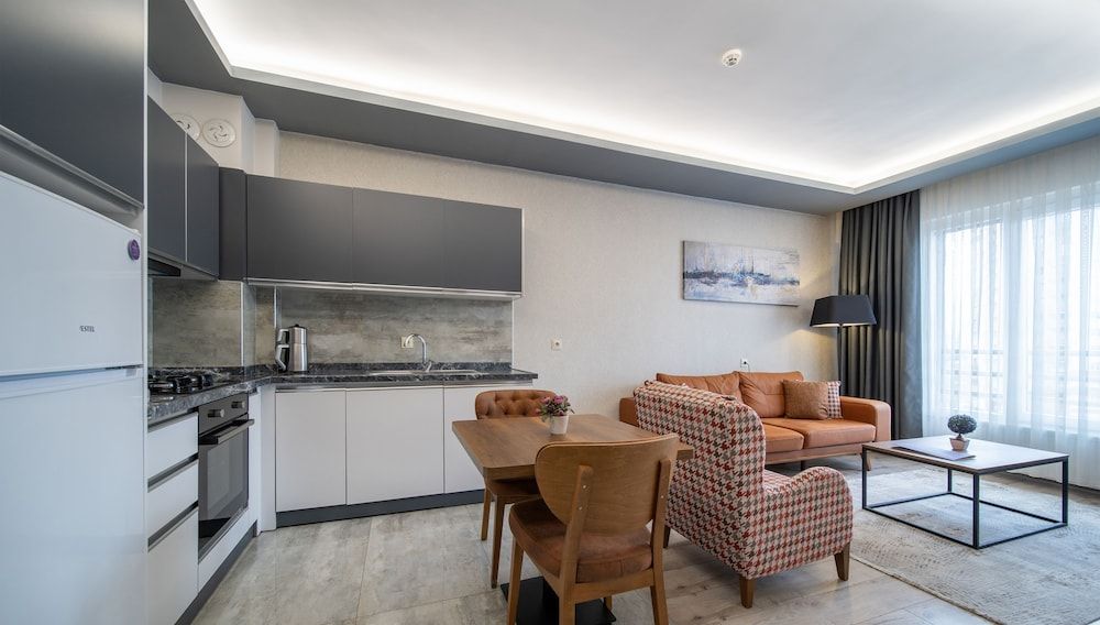 Prime Inn City Basic Suite 8