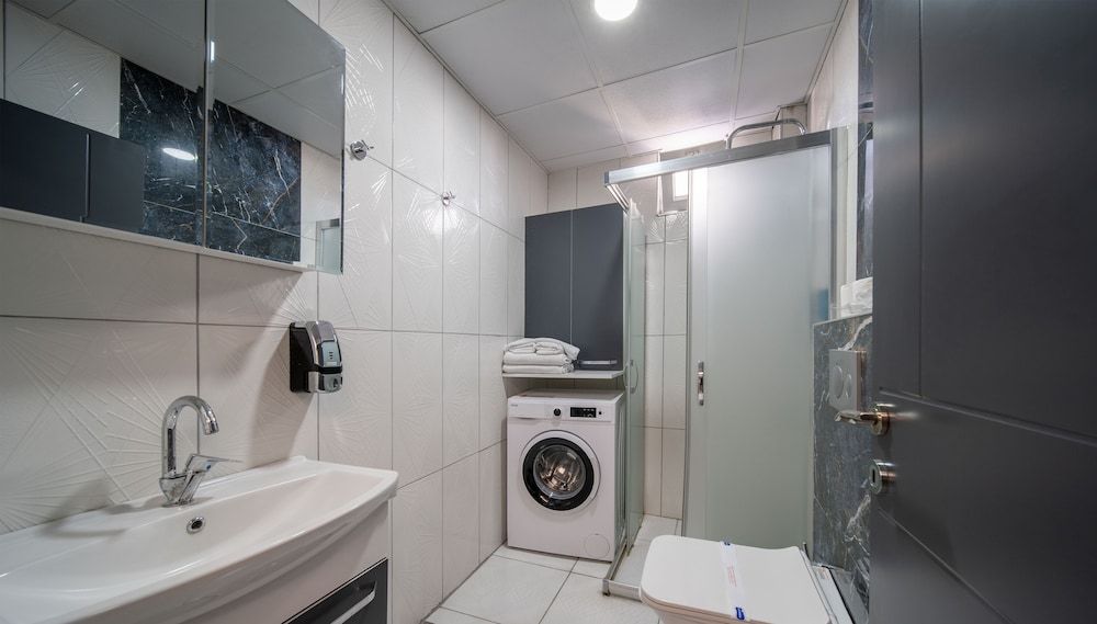 Prime Inn City Comfort Suite 9