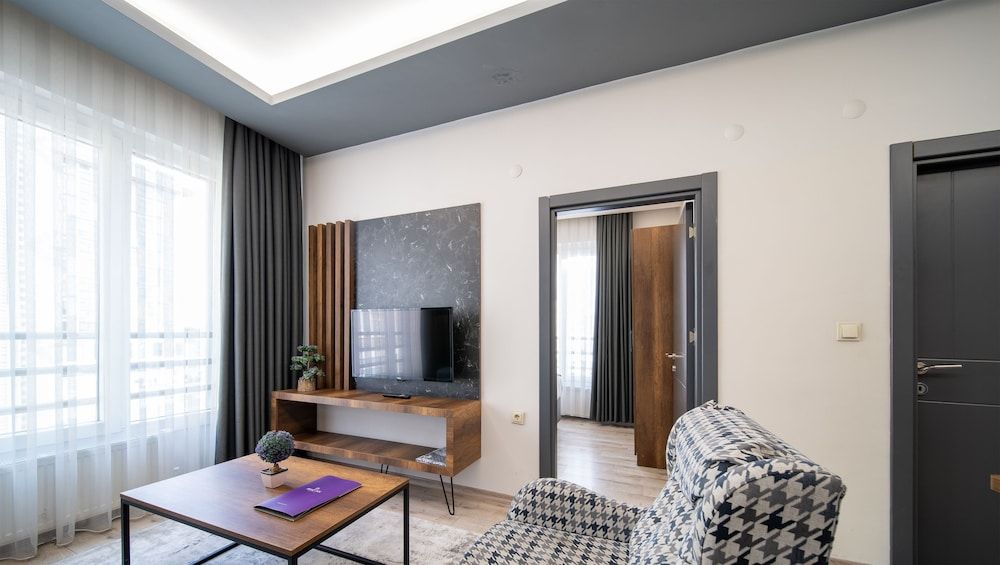 Prime Inn City Comfort Suite 16