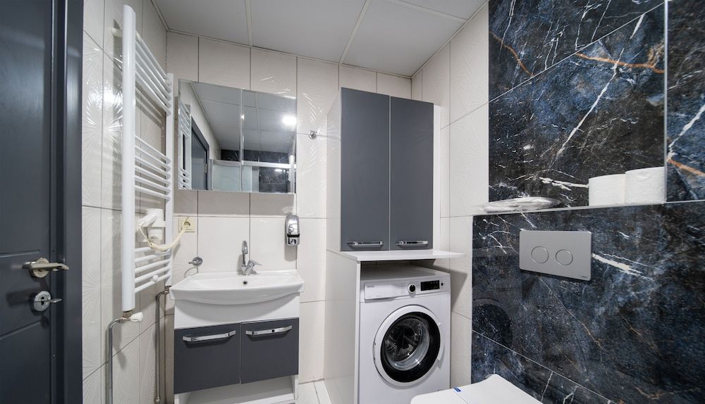 Prime Inn City Basic Suite 7