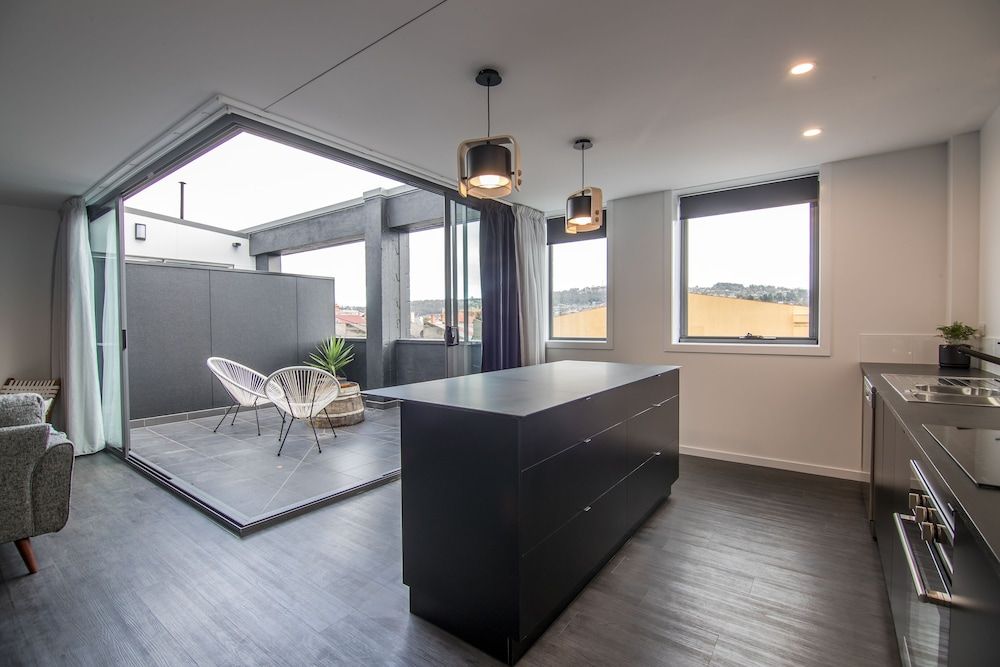 Change Overnight Life Changer - City View 9