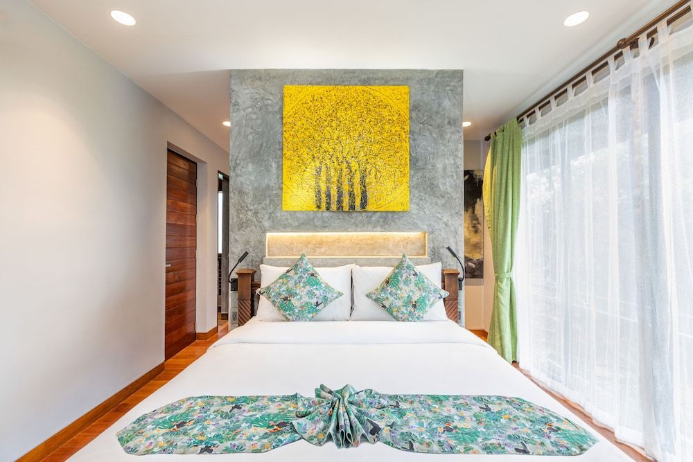 SEAVIEW JACUZZI VILLA-YAT FAH