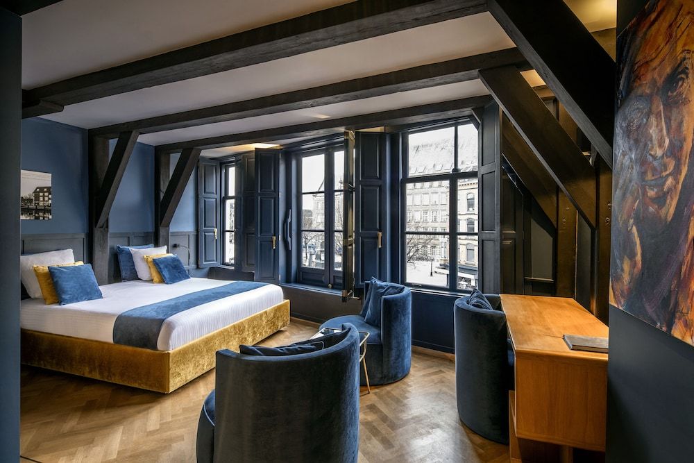 CTY Books Signature Room (Roald Dahl) 2