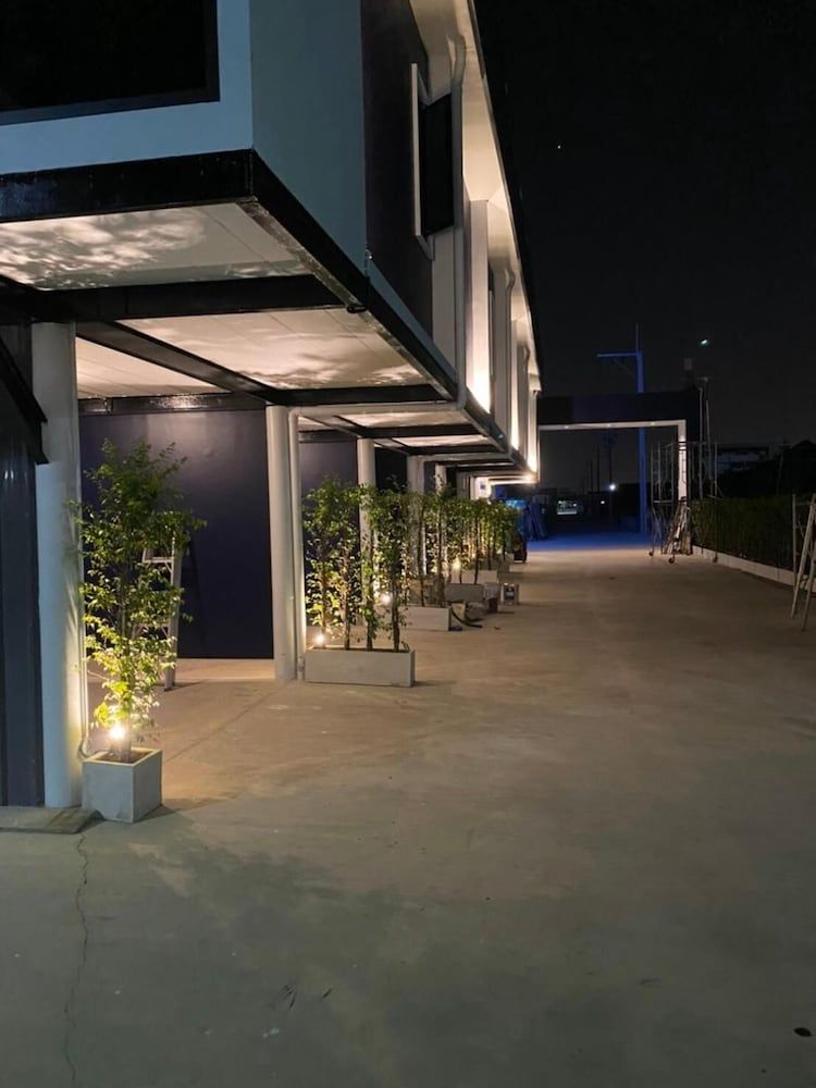 undefined Skyline Resort 3