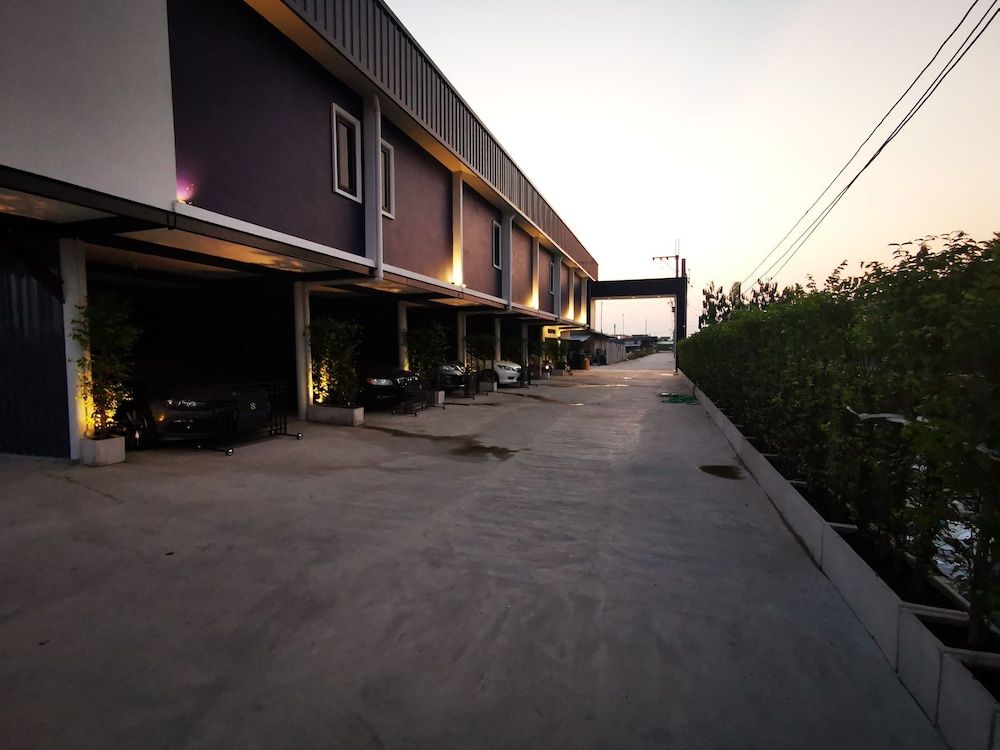 undefined Skyline Resort 4