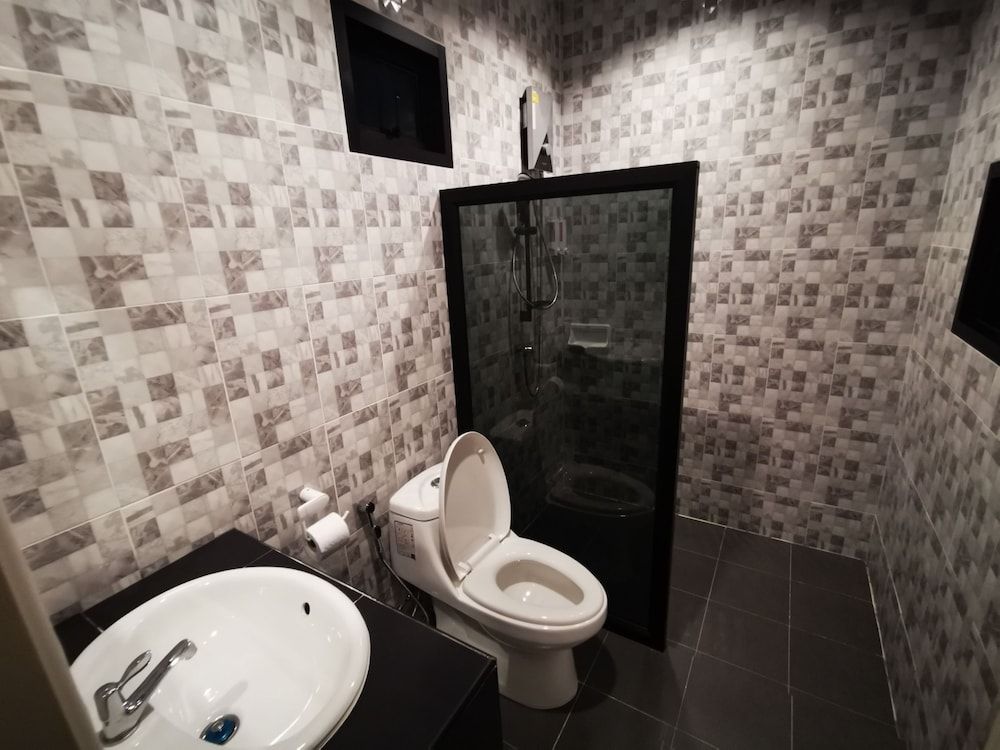 undefined Skyline Resort 8