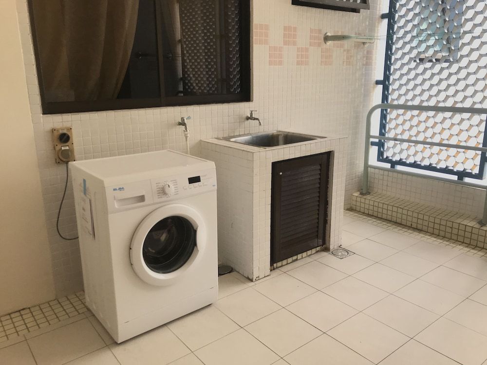 Rimbun Suites & Residences Basic Apartment, 3 Bedrooms, Non Smoking, Kitchenette 10