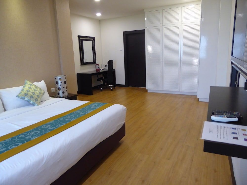 Rimbun Suites & Residences Luxury Apartment, 3 Bedrooms, Non Smoking, Ensuite 4