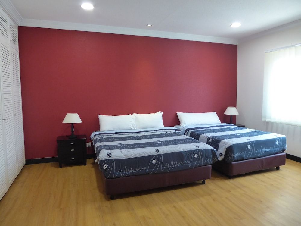 Rimbun Suites & Residences Basic Apartment, 3 Bedrooms, Non Smoking, Kitchenette 5