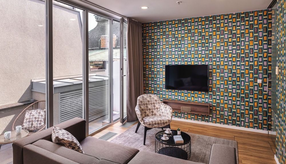 undefined VN17 Rooftop Suites by Adrez Living 4