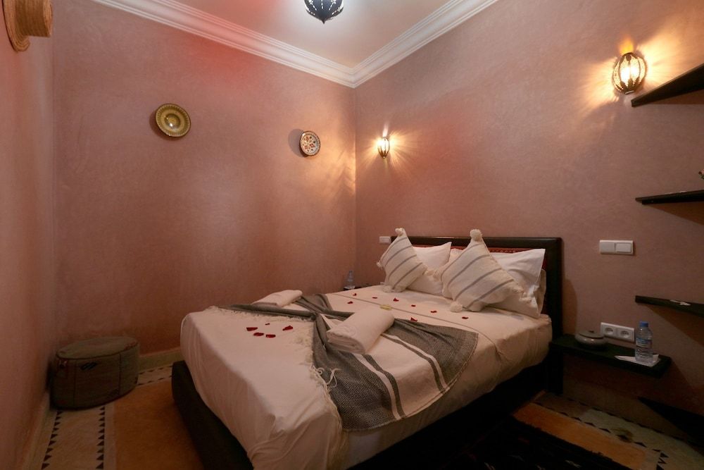 undefined Riad Elite 3