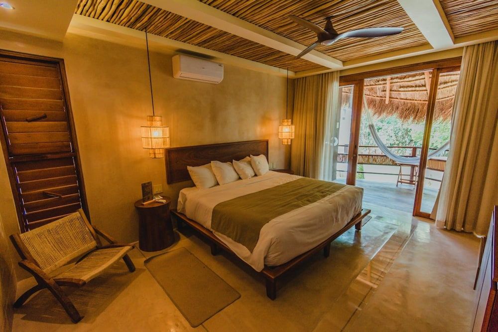 Deluxe Room, Lagoon View