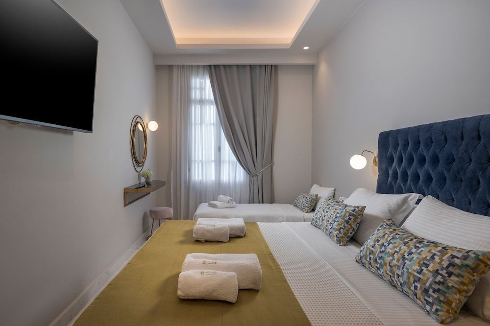 Plaza 1866 Superior City Rooms Deluxe Triple Room (201) 6