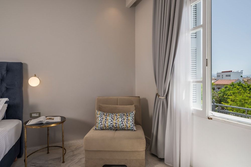 Plaza 1866 Superior City Rooms Deluxe Triple Room (201) 16