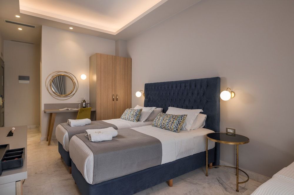 Plaza 1866 Superior City Rooms Deluxe Triple Room (201) 2