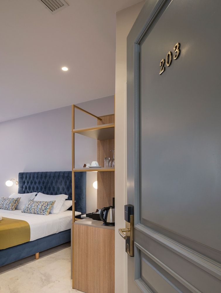 Plaza 1866 Superior City Rooms Deluxe Triple Room (201) 18